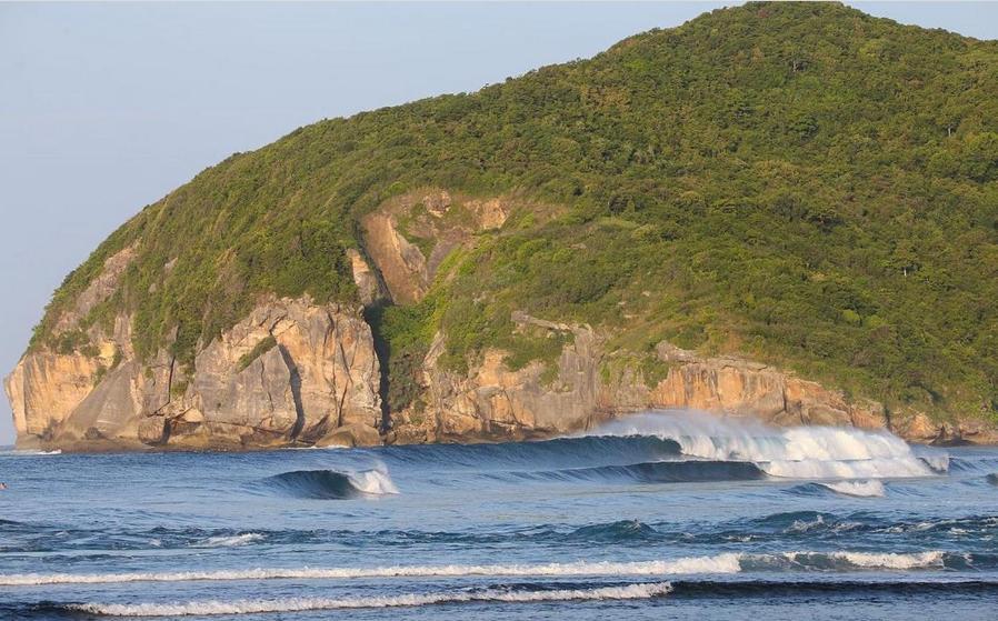 Mama Nings Beach Hotel Sekongkang エクステリア 写真